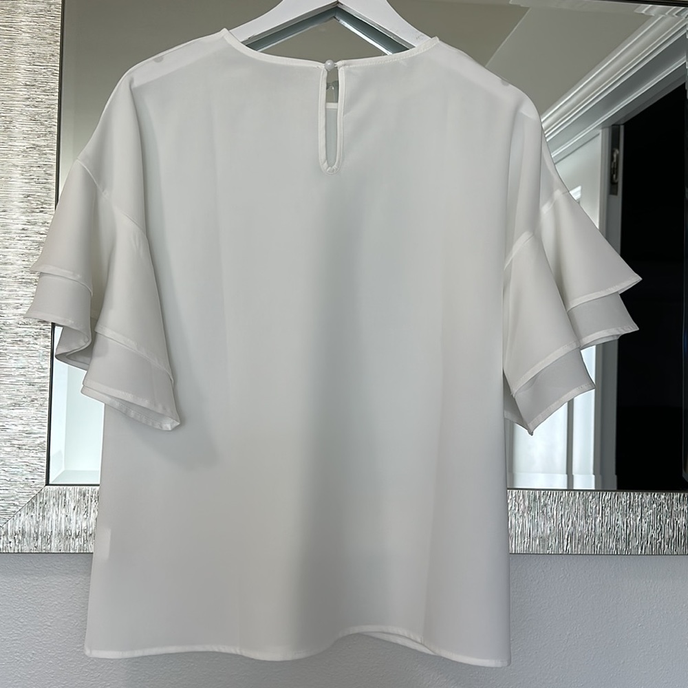 Elegant White Ruffle Sleeve Top - Picture 5 of 6